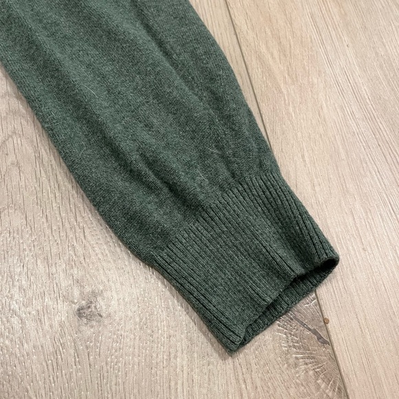 Tommy Hilfiger green sweater size L - Picture 4 of 5